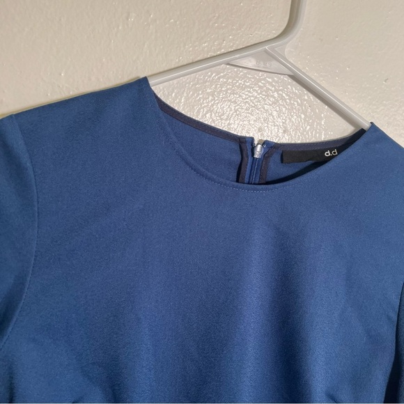 D.d Blouse Ruffle Tulip Sleeve Blue 2 - Picture 7 of 13